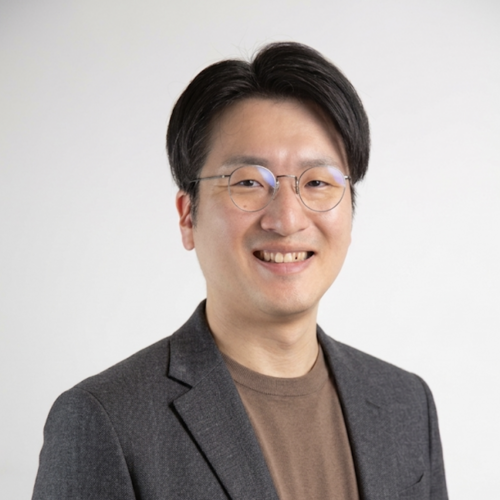 根本 崇弘氏
